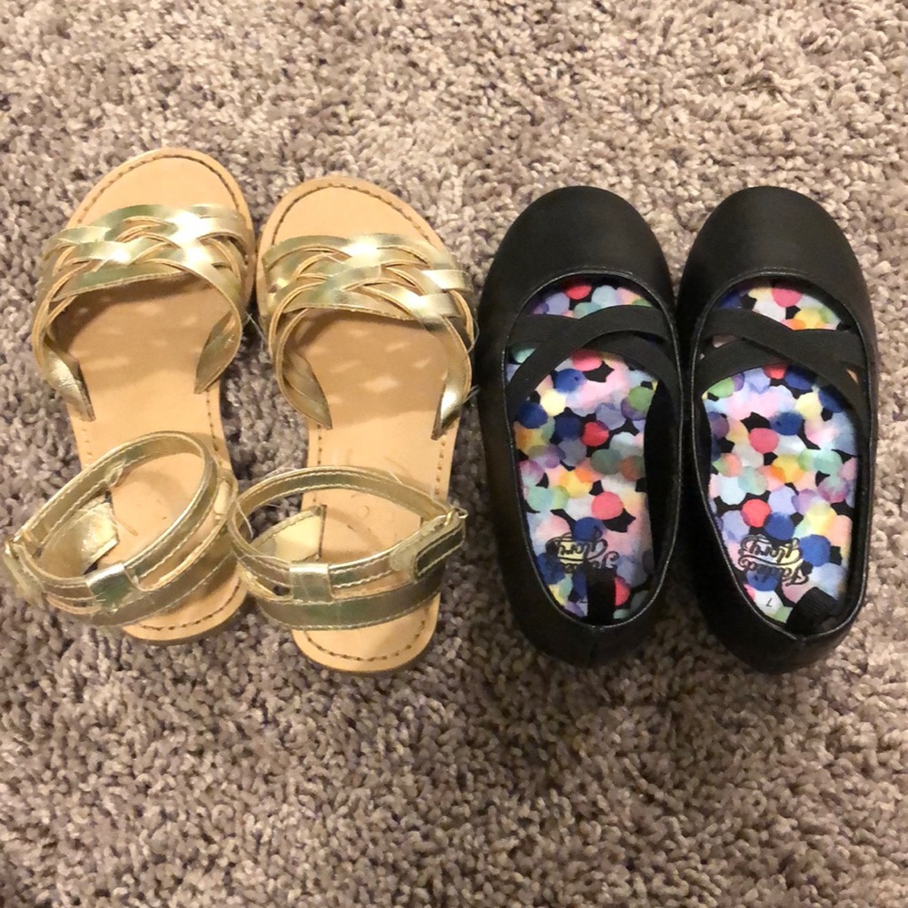LITTLE GIRLS SHOES SIZE 7